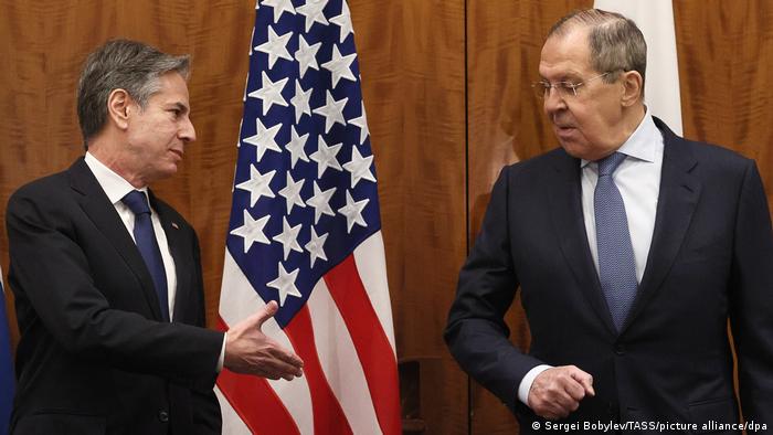 Lavrov, Blinken discuss situation in Ukraine