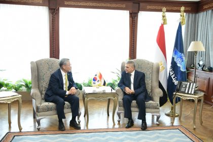Suez Canal, South Korea discuss cooperation in green transformation