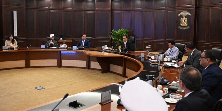Egypt's PM orders road maintenance review, tougher penalties to curb accidents