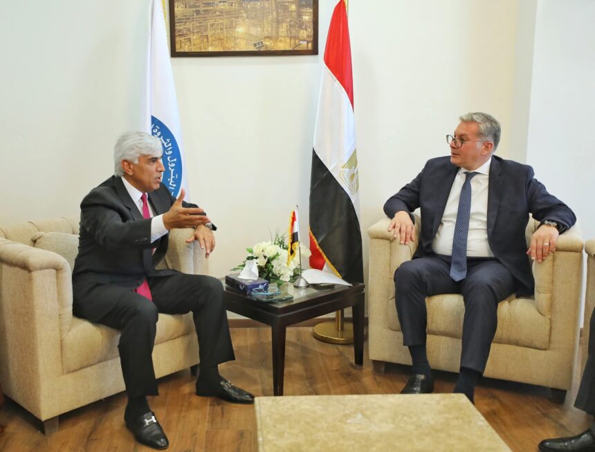 Minister of Petroleum and Mineral Resources Karim Badawi with Abdulkarim Abdullah Al-Mutawa, Chairperson of the International Pipe Industry Company (IPIC)