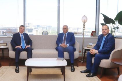 Agriculture Minister discusses boosting agricultural cooperation with Romania, Moldova