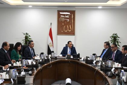 PM Madbouly chairs meeting on developing Egypt's sugar sector
