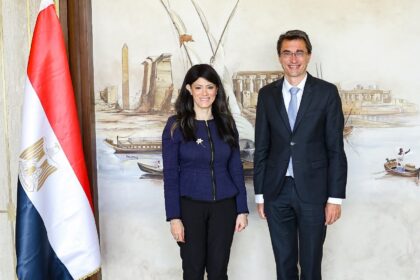 Minister of Planning, Economic Development, and International Cooperation, Rania Al-Mashat, and the World Bank's Regional Director for Egypt, Yemen, and Djibouti, Stephane Guimbert