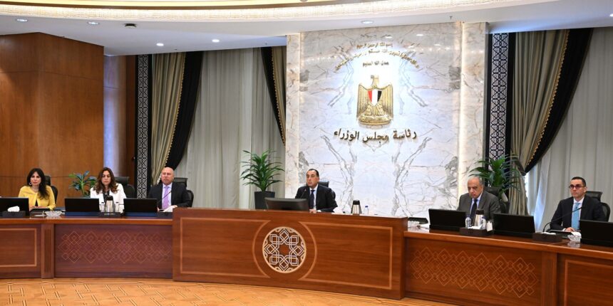 Madbouly reviews progress on carbon border adjustment to boost export competitiveness