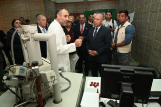 Egypt studies converting Helwan Iron into textile industries complex