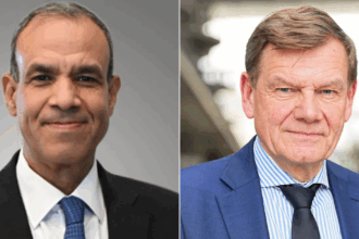 Egyptian Foreign Minister Badr Abdelatty (L) and German Foreign Minister Johann Wadephul (R)
