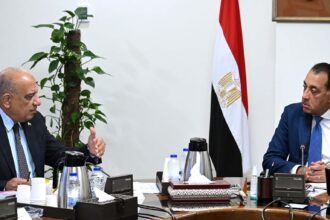 Prime Minister Mostafa Madbouly with Mahmoud Esmat, Minister of Electricity and Renewable Energy