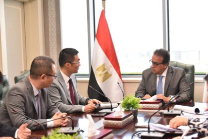 Egypt, Huawei discuss expanding AI, digital healthcare collaboration