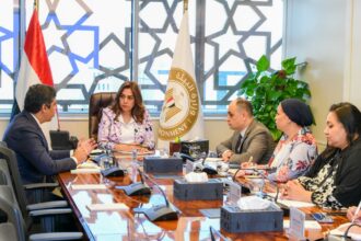 Egypt explores private sector investment in waste recycling, organic fertilizer production