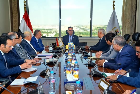 Egypt's Supply Minister reviews development plans for state sugar company