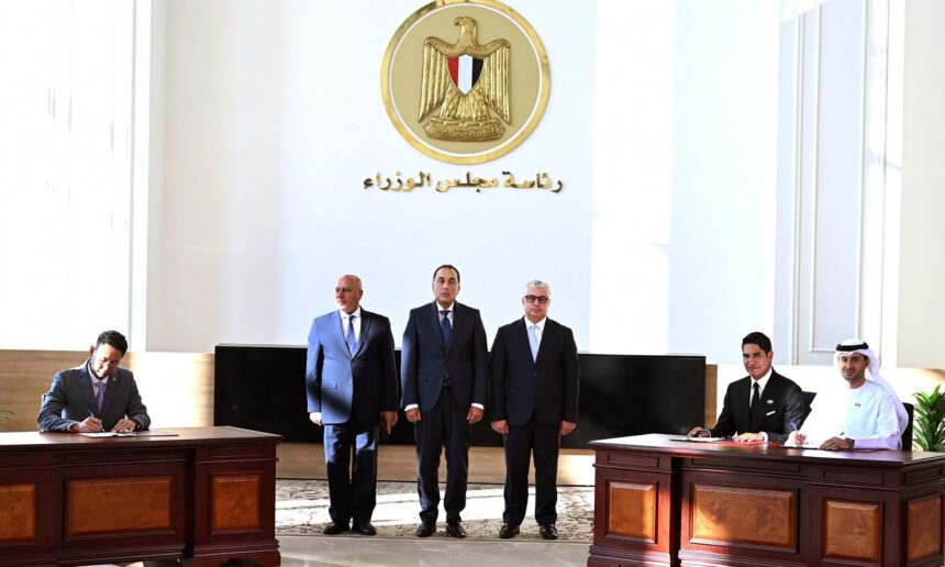 Joint venture to build $220m solar panel complex in Suez Canal Economic Zone