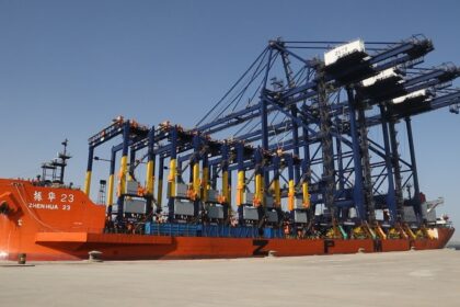 Hutchison Terminal in Sokhna receives giant ZHEN HUA 23 vessel with final crane deliveries: Al-Wazir