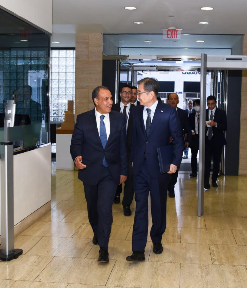 Egyptian Foreign Minister Badr Abdelatty meets with South Korean Foreign Minister Cho Hyun on Friday on the sidelines of the 80th session of the UN General Assembly in New York