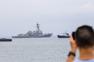 As US warships patrol near Venezuela, it exposes Latin American divisions