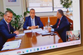 Greek, Egyptian ministers witness signing of pact for electricity interconnector