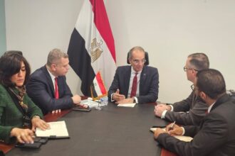 Communications Minister promotes expansion of US investments in Egypt’s digital outsourcing sector