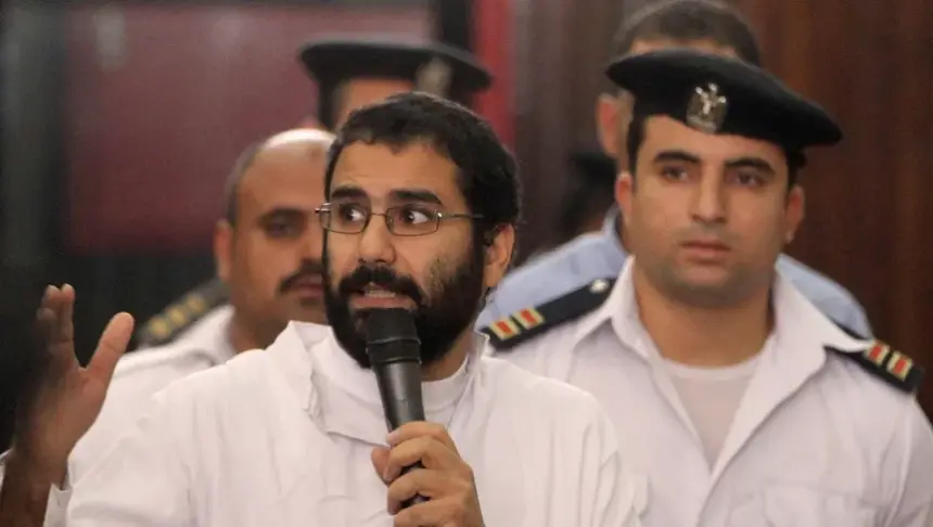 Egypt's President Al-Sisi pardons activist Alaa Abdel Fattah, 5 others