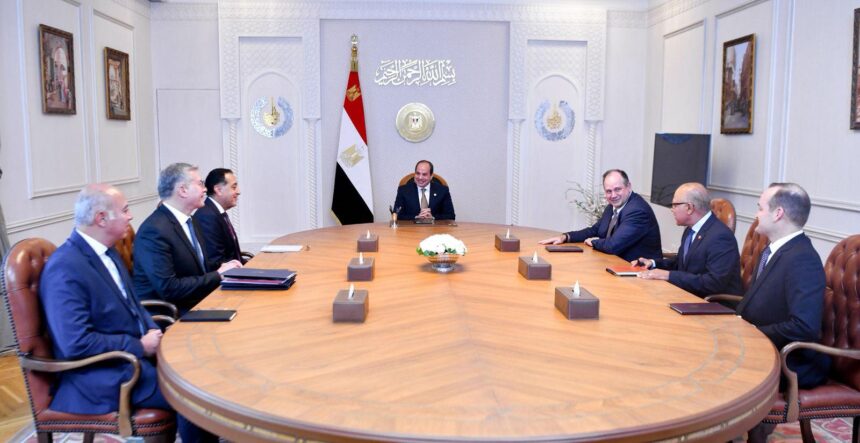 Egypt's Al-Sisi discusses Apache's expansion plans with CEO