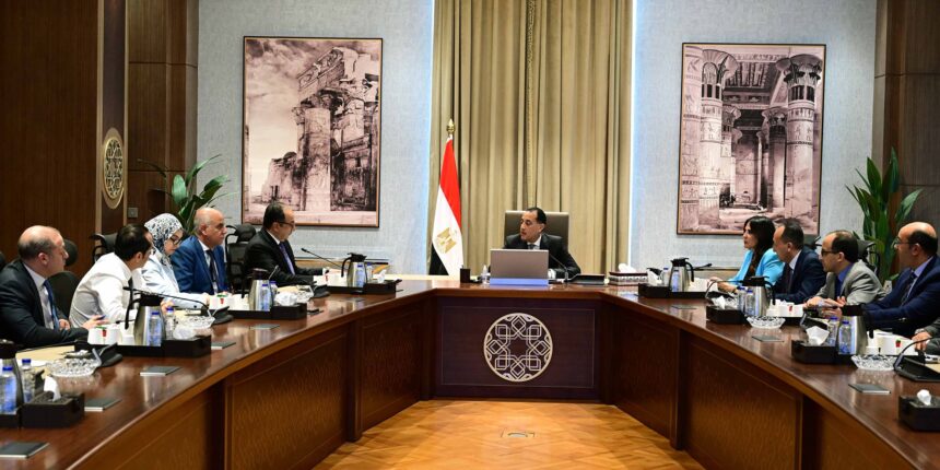 PM Madbouly chairs meeting on public-private partnerships in tourism