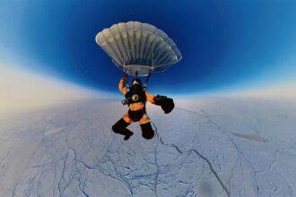 Russian cosmonaut and pilot to skydive from stratosphere over South Pole