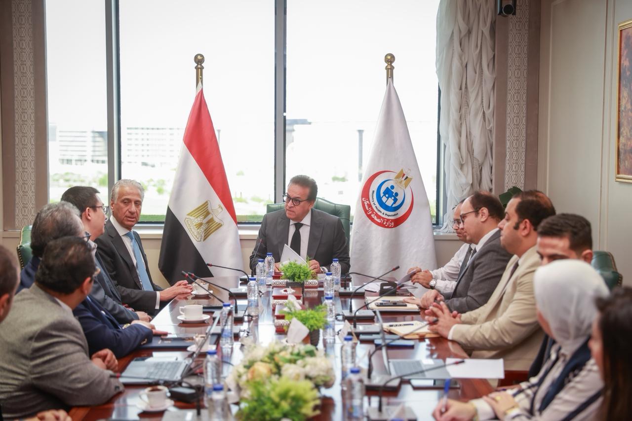 Egypt explores cooperation with Chinese firms to advance robotic surgery