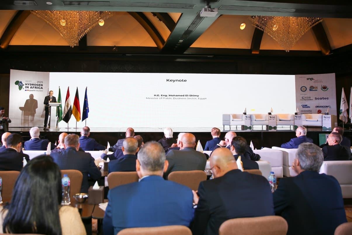 Chemical Industries Holding launches green hydrogen projects in partnership with global investors: El-Shimy