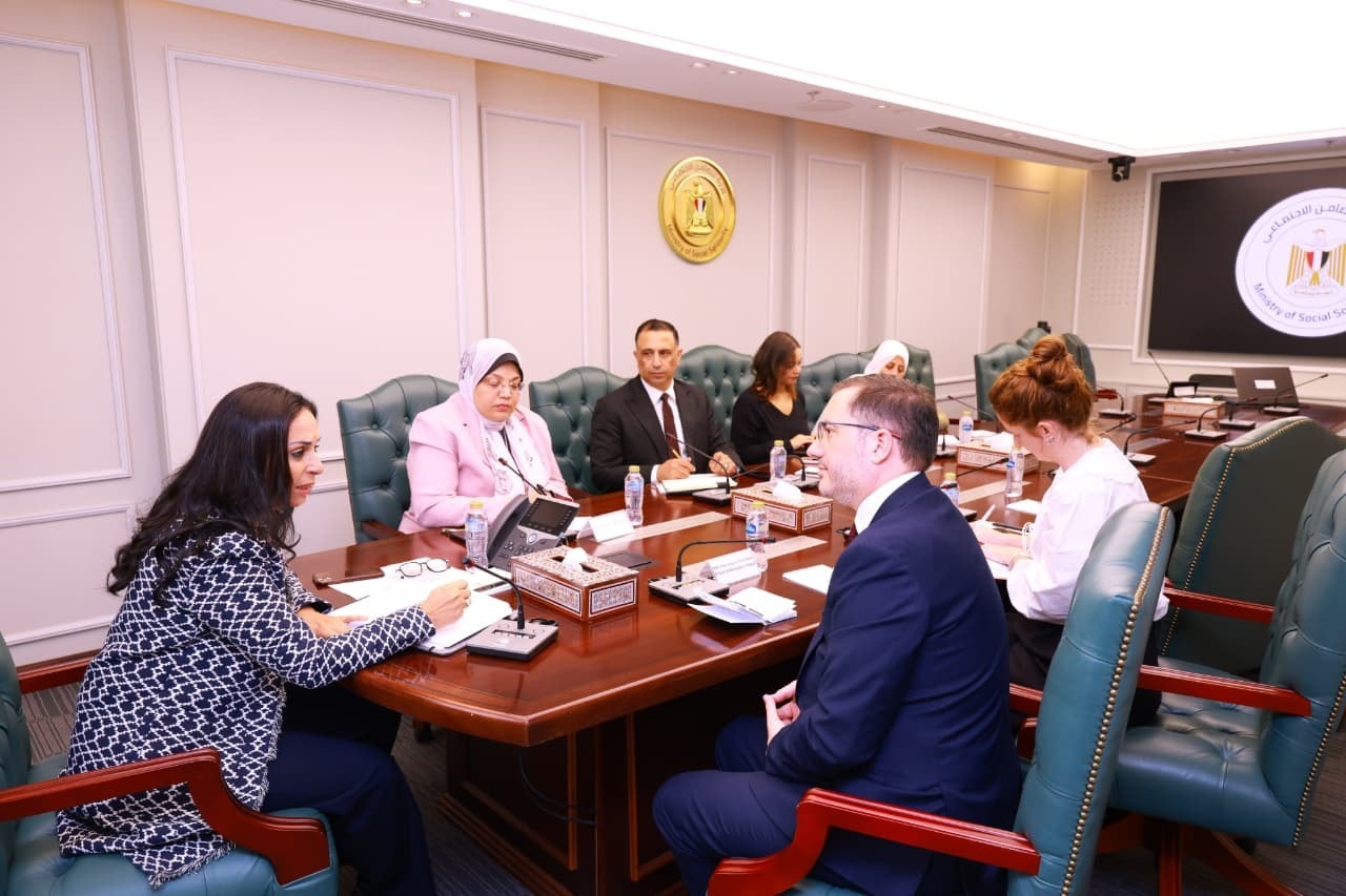 Egypt’s social solidarity minister, British ambassador discuss strategic financial empowerment system