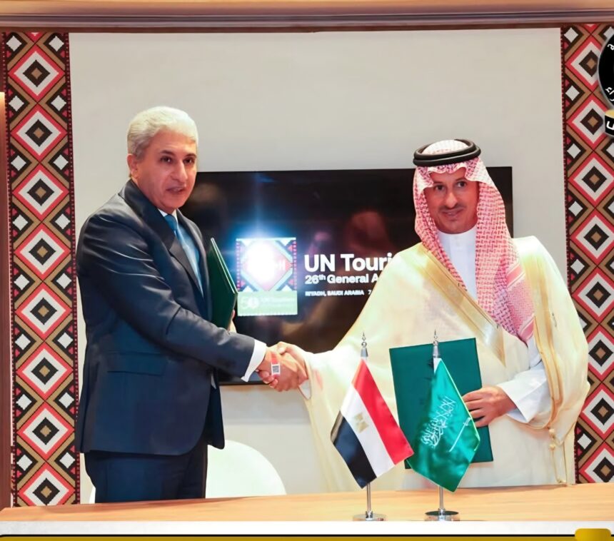 Egypt, Saudi Arabia sign executive programmeme to boost tourism cooperation