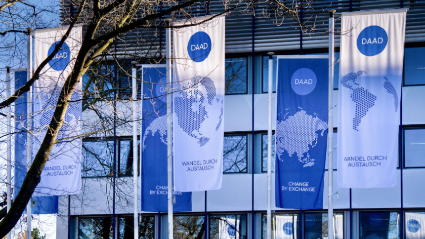 “DAAD” between Mum & Dad