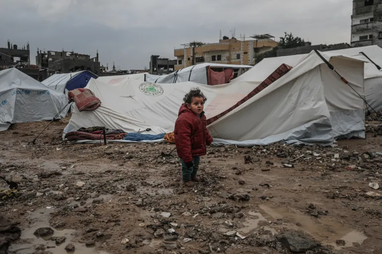 Winter storm compounds Gaza humanitarian crisis amid Israeli strikes, diplomatic efforts