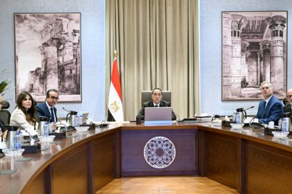 Egypt, Italy’s Eni discuss healthcare partnership to operate two hospitals