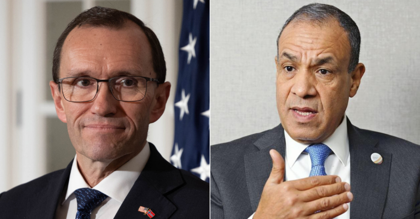 Egypt’s Foreign Minister Badr Abdelatty (R) and Norwegian Foreign Minister Espen Barth Eide (L)