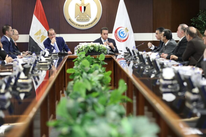 Egypt’s Health Minister leads high-level meeting to safeguard medicine, medical supply chains