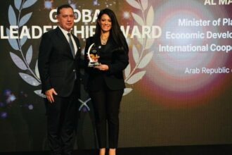 Egypt's Al-Mashat receives Global Leadership Award in Doha, highlights $97bn African FDI
