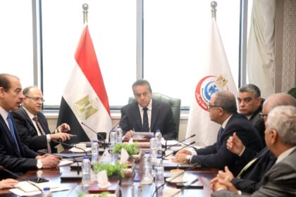 Egypt discusses support for drugmakers, vaccine localisation, and biotech development