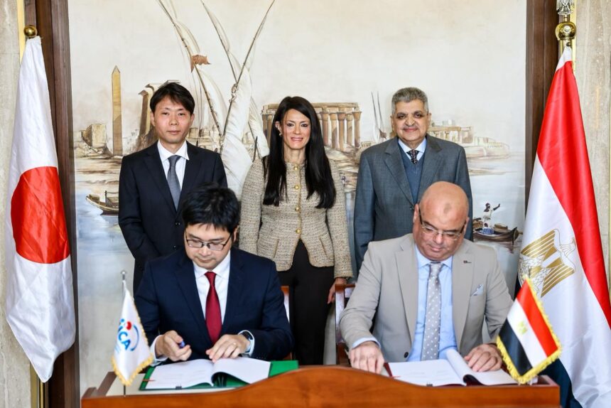 Japan provides EGP 1bn grant to Egypt for Suez Canal diving support vessel