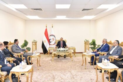 Egypt discusses rehabilitating Iraqi factories, supplying defence equipment at EDEX 2025