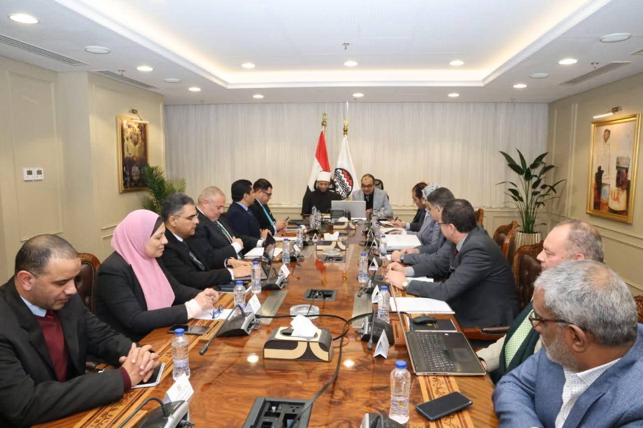 Public Enterprises, Awqaf ministers discuss boosting cooperation to enhance asset utilisation