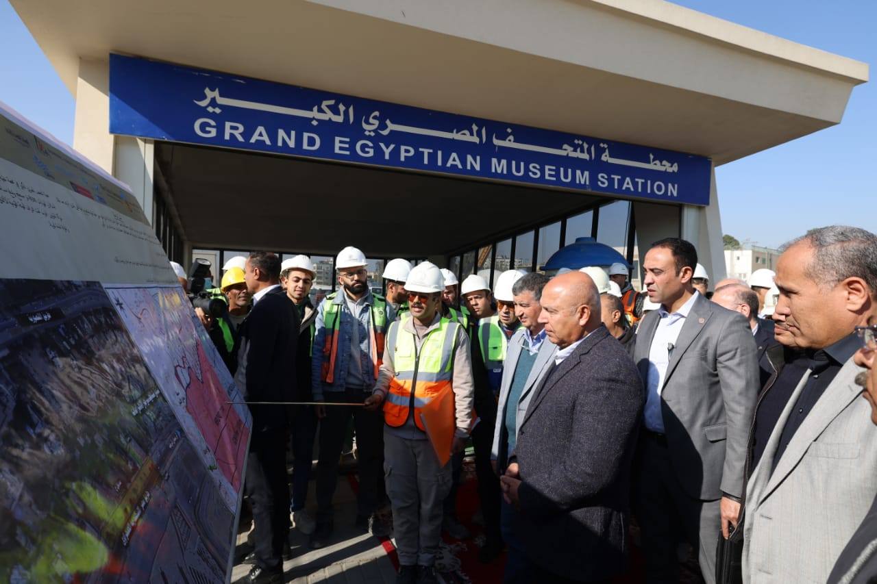 Transport Minister inspects progress on Cairo Metro Line 4 phase one