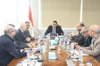Housing Minister meets Saint-Gobain to explore cooperation in sustainable building solutions