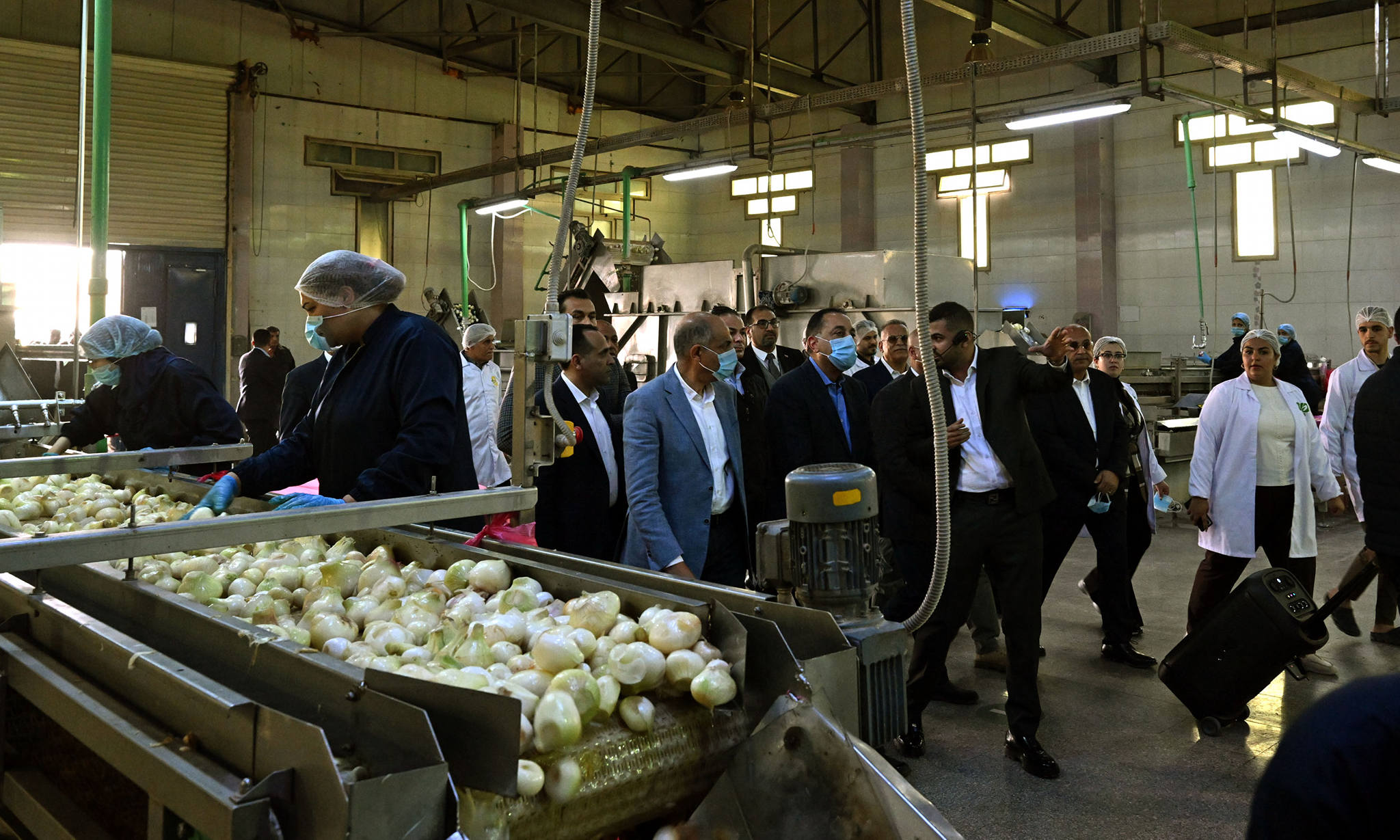 Egypt’s Madbouly inspects 430-bed university hospital and $41m industrial projects in Minya tour