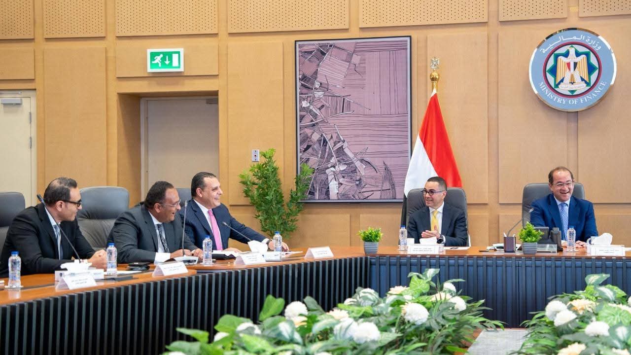 Finance, investment ministers witness Customs-Commercial Service cooperation protocol