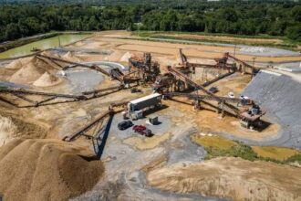 Egypt approves 53 mining licence issuances, renewals in Q4 2025