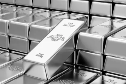 Silver drops 4.6% in Egypt amid global sell-off triggered by margin hikes: Safe Haven Hub