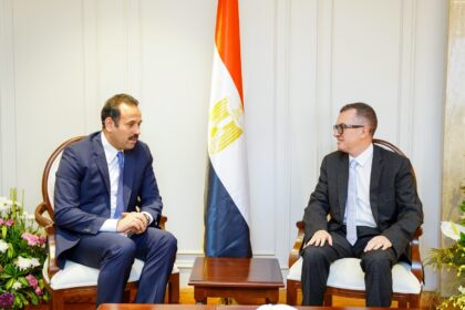 Planning Ministry reviews national development projects with Future of Egypt Authority
