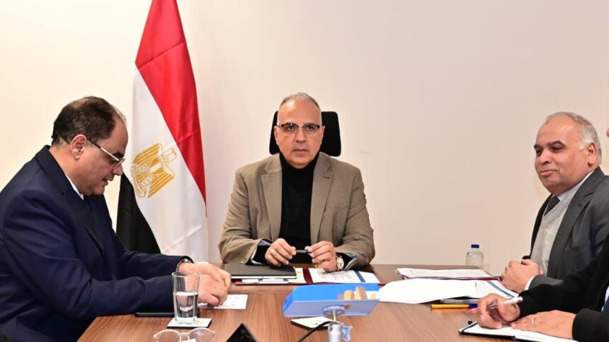 Egypt removes Nile encroachments under river management project