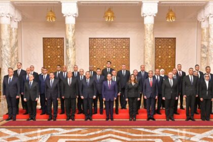 Al-Sisi swears in new governors, calls for enhanced local service delivery