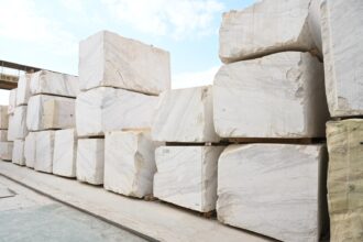 Industry Minister tours Shaq El-Thoban marble hub to boost exports, industrial integration