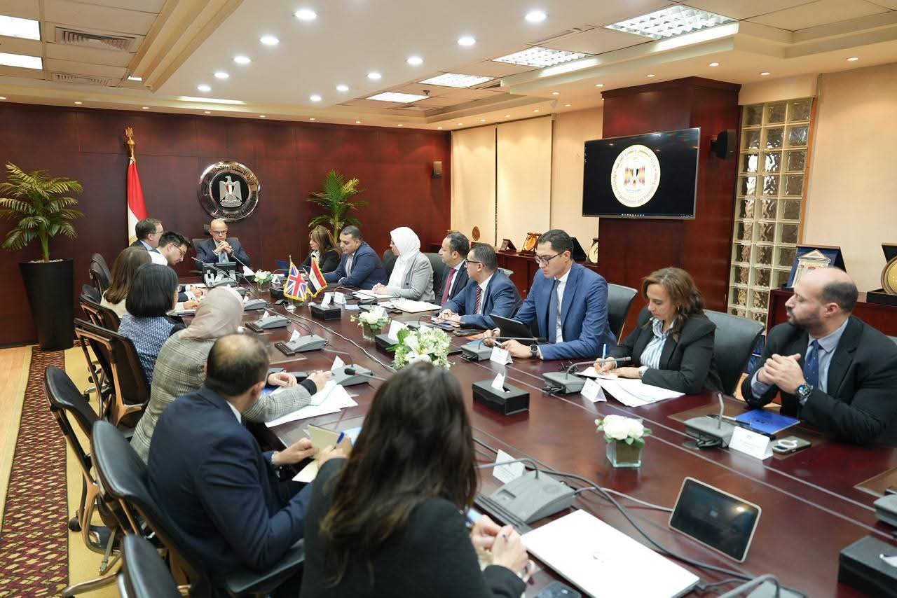 Investment Minister, UK Ambassador discuss expanding economic, investment cooperation