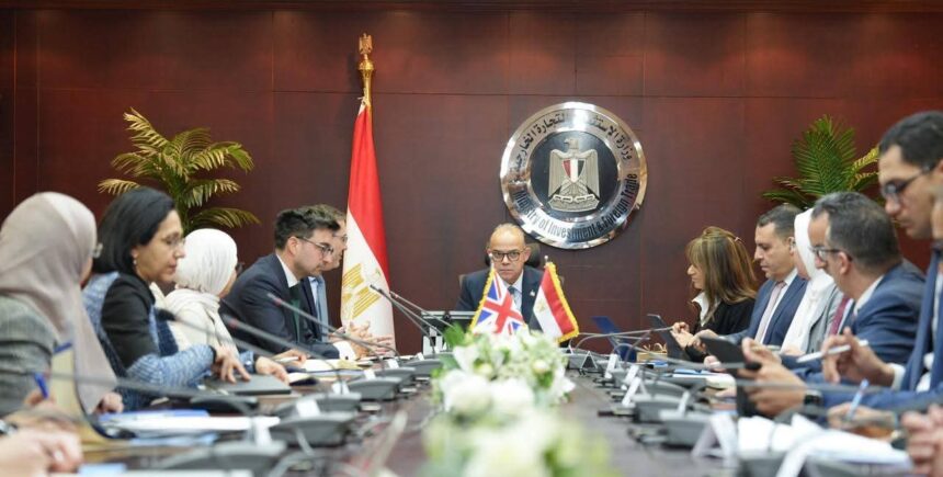 Investment Minister, UK Ambassador discuss expanding economic, investment cooperation